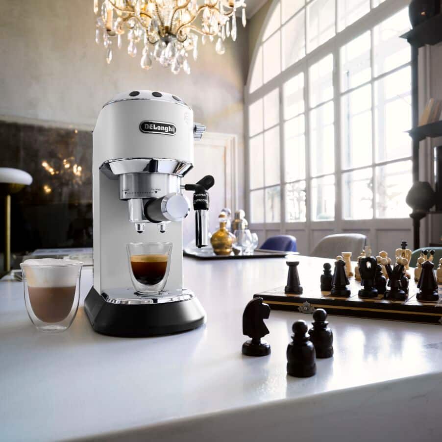 DeLonghi Dedica EC685 White