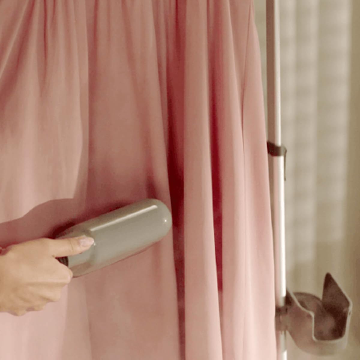 Laurastar IZZI Plus 2-in-1 Garment Steamer