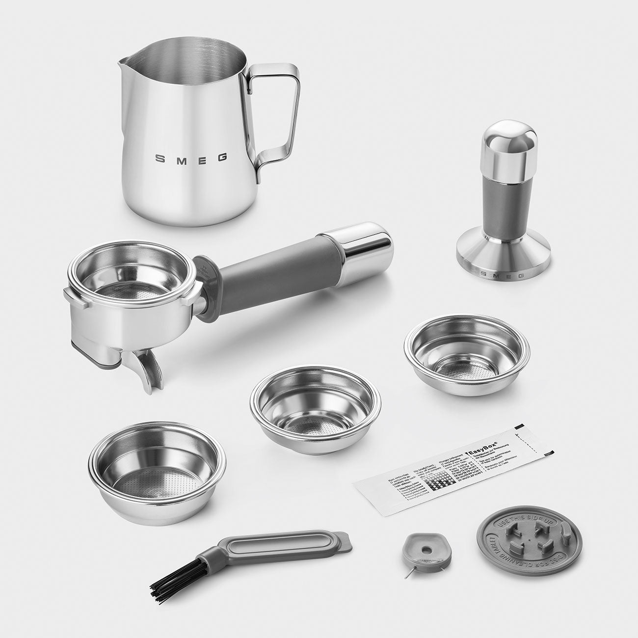 Smeg Cream manual espresso coffee machine with built-in grinder