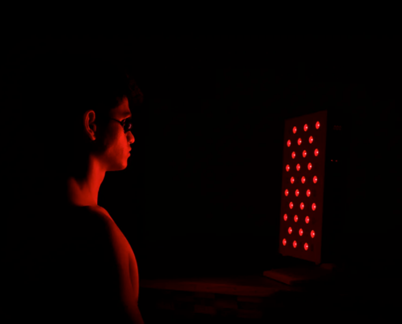 ARC SURGE Compact – Targeted Red-Light Therapy for Skin, Pain & Recovery