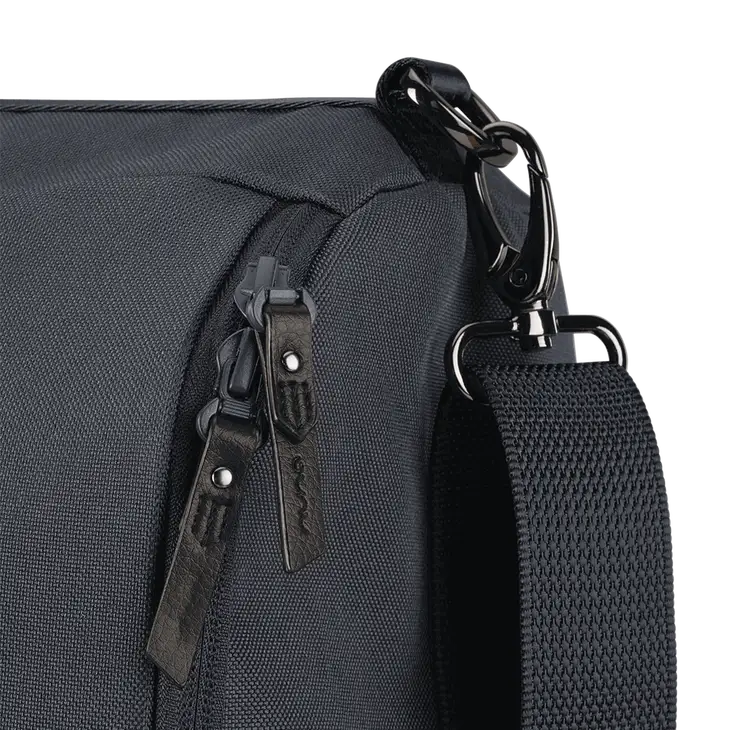 Nuna triv™ series travel bag