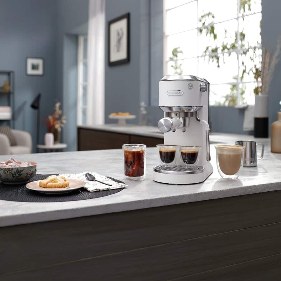 De'Longhi Dedica Duo Espresso Machine EC890 in Vanilla, front view