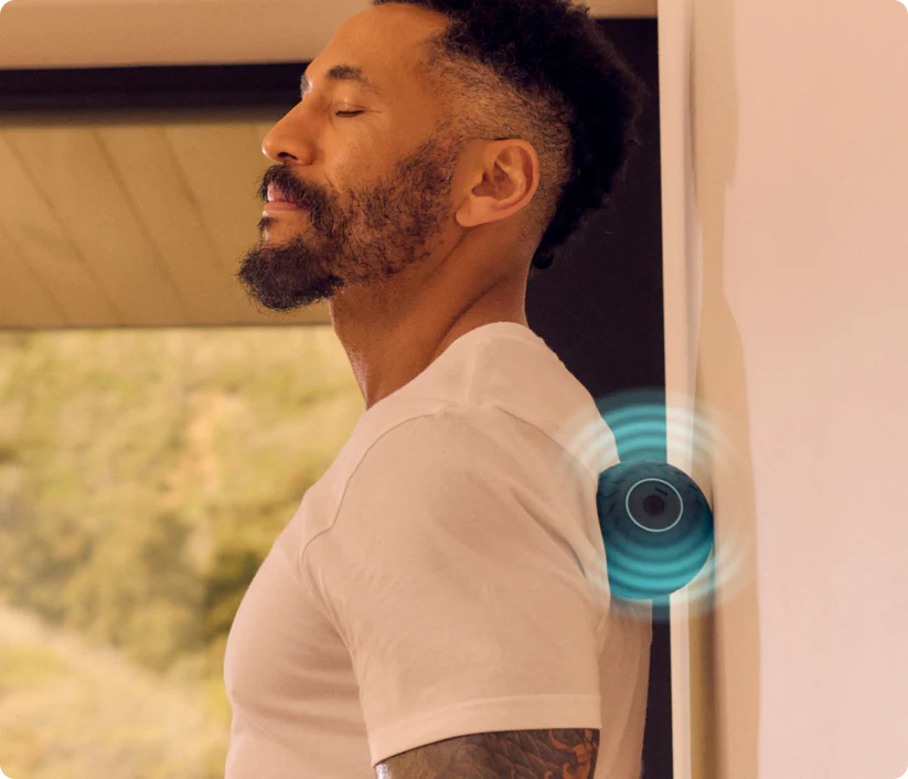 Therabody WaveSolo Vibrating Ball Roller for Soreness & Recovery