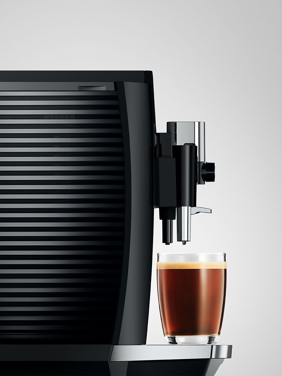 JURA E8 Piano Black Luxury Automatic Espresso Coffee Machine (INTC)